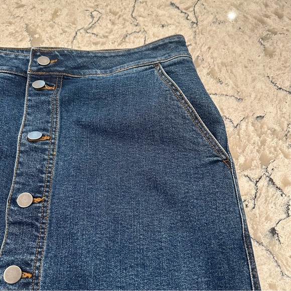 LOFT Midi-Length Denim Skirt, Size 12 - Picture 5 of 10